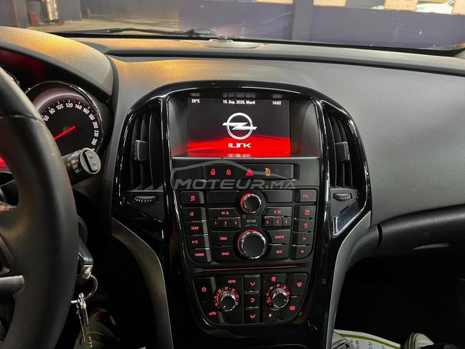 Opel Astra 2016 – 2L 150 cv – Boîte automatique