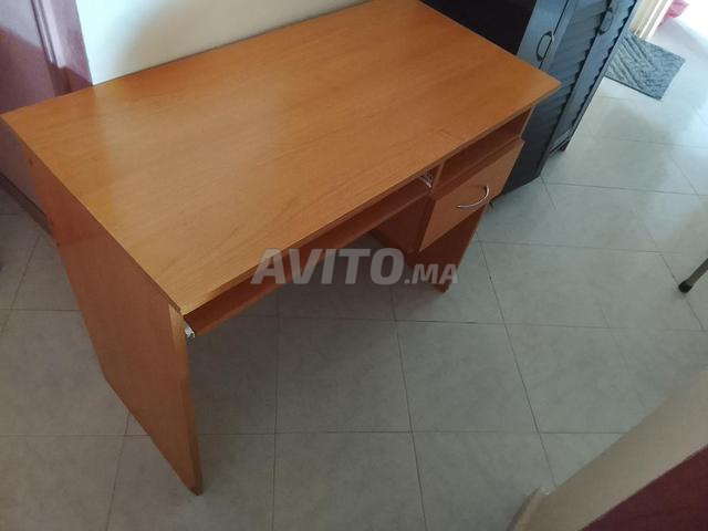 Bureau et chaise roulante - 2