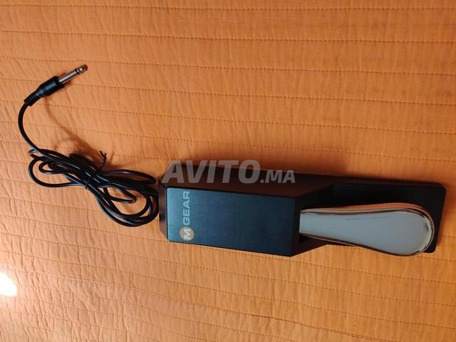 M Gear Pédale de Sustain Universelle pour piano et clavier