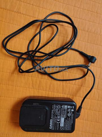 Chargeur d'alimentation original CASIO AC 12 V 1,5 A - 2