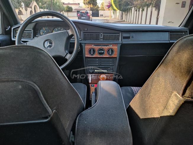 Mercedes 190 - normal. 