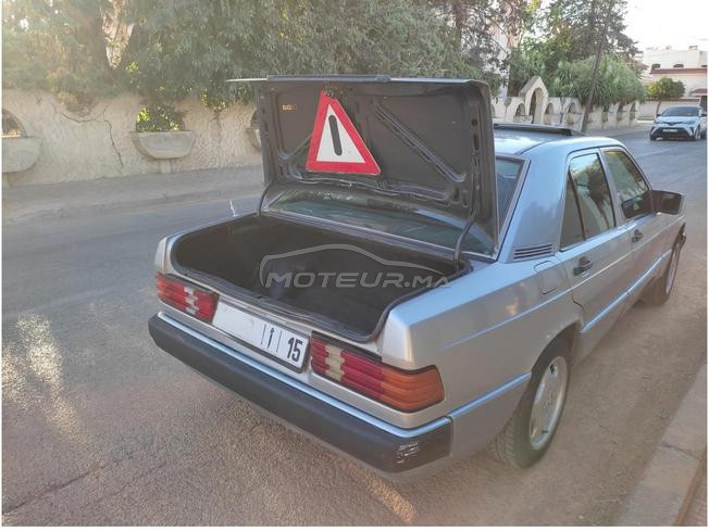 Mercedes 190 - normal. 
