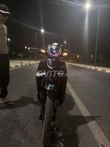 Moto 33 cc encore neuve - 2