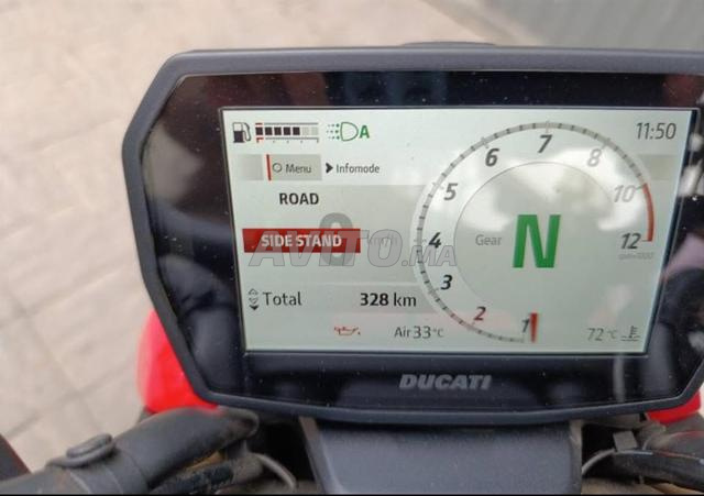 Ducati street fighter V2