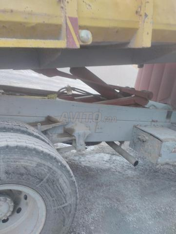 camion a vendre avec citerne - 2