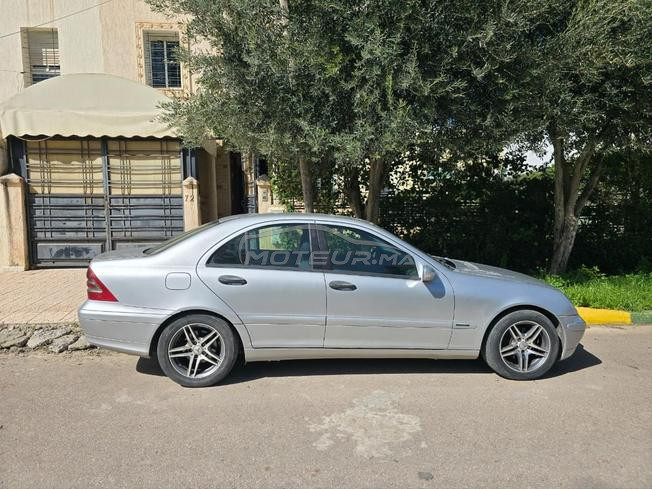 Mercedes-Benz 200 Diesel Manuelle 2003 à Temara