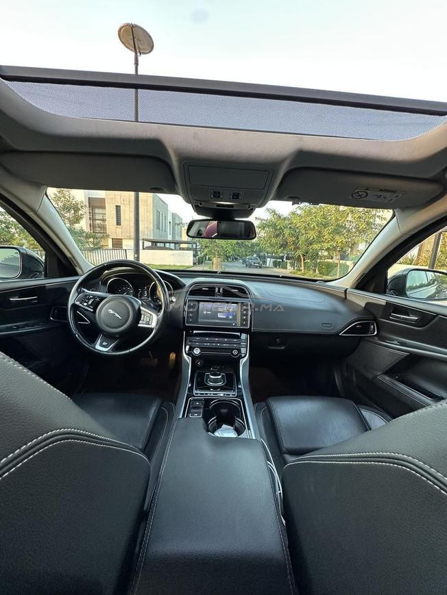 Jaguar XE R-Sport