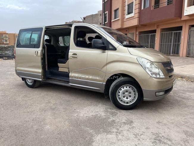 Hyundai H1Familiale Spacieuse, 9 places 