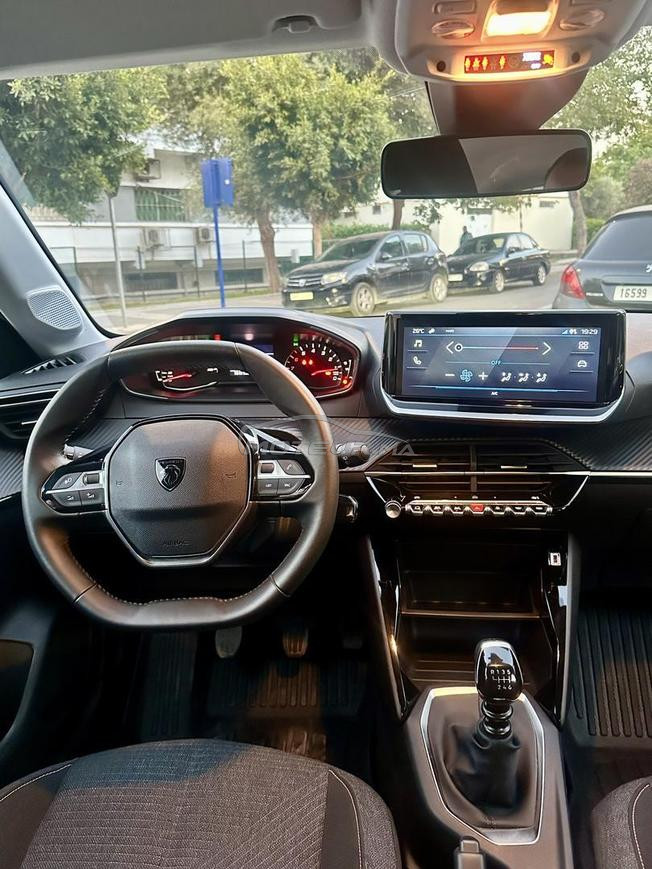 peugeot 208 2025 full option sbagha dar