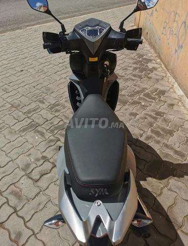 SYM MAGIC SR 125 - 2