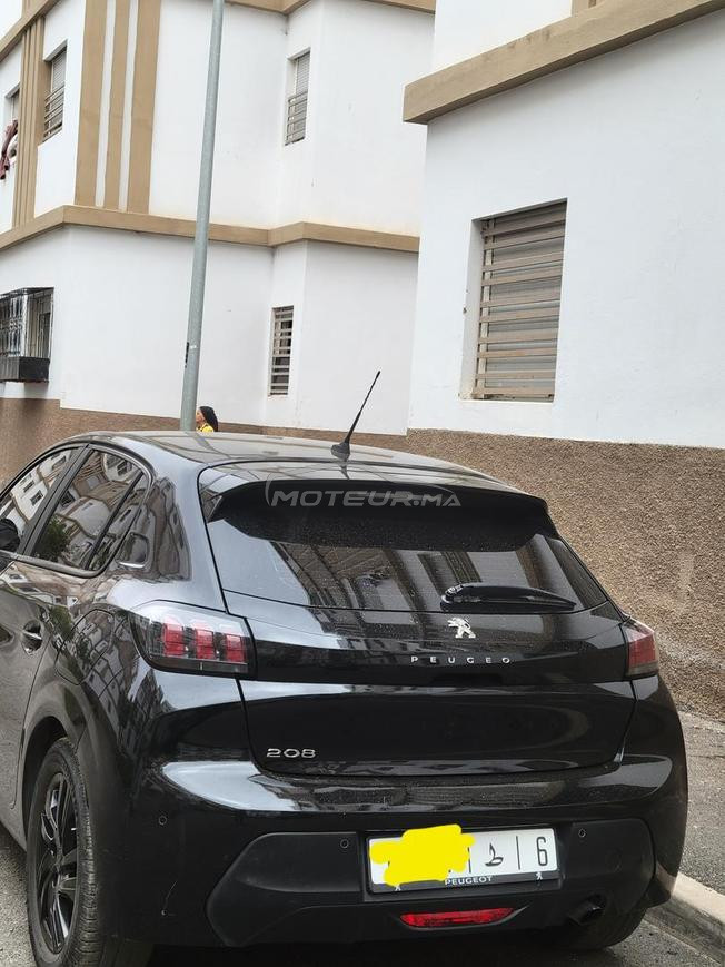 Peugeot 208 2022 tres bon etat 