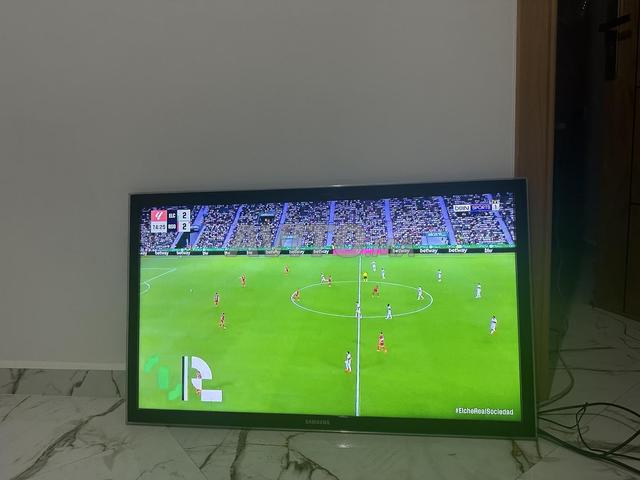 هناك ألفان للبيع - 2