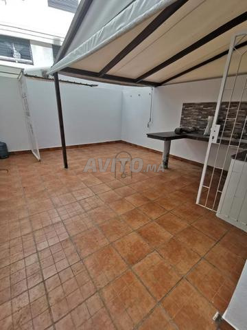 Appartement 92 m² rénové avec terrasse — Maarif - 2