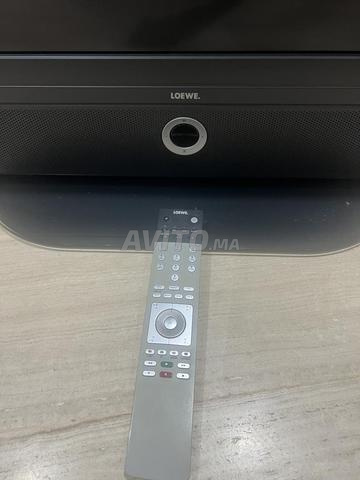 Téléviseur de type Loewe - 2