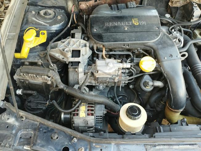 Renault Megane Diesel Manuelle 2000 à Mohammedia