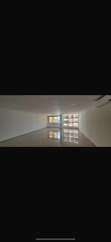 Plateau Bureau 84m² Haut Standing - 2