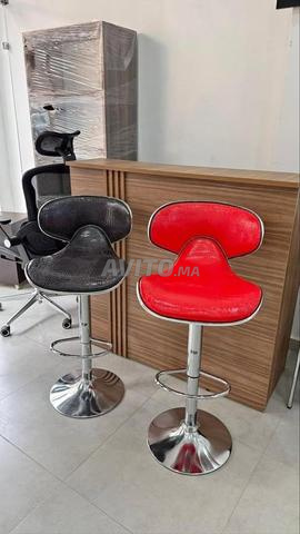 Tabouret عملي وأنيق، مناسب للمكاتب والاستقبال - 2