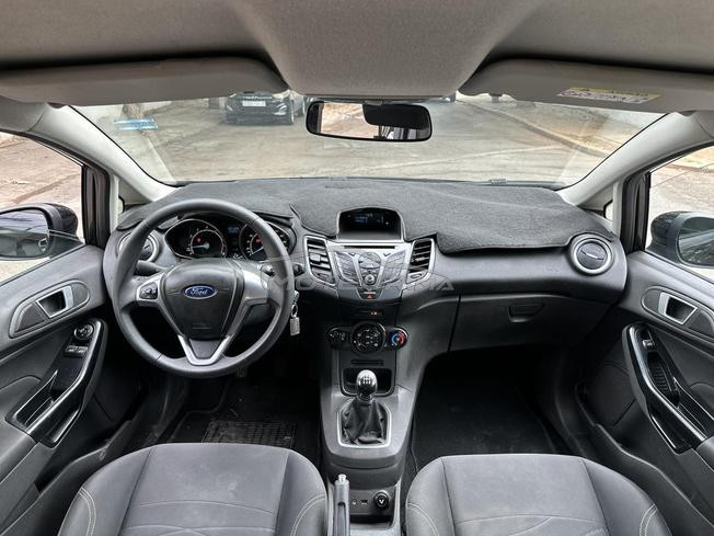 ford fiesta super etat