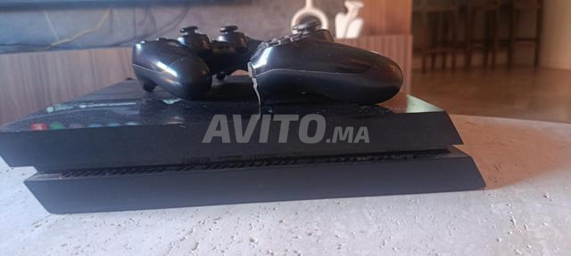 PS4 FAT مع 2 وحدات تحكم غير معدلة - 2