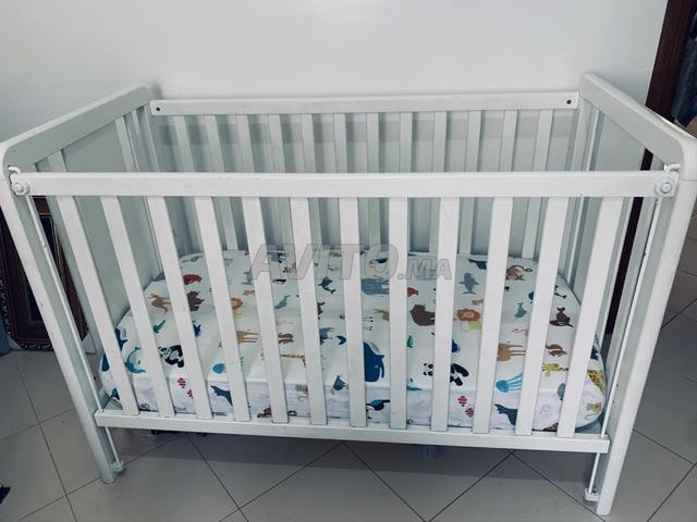 🛏️ Lit bébé / enfant – État comme neuf | 1 700 DH - 2
