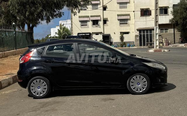 Ford Fiesta Diesel Manuelle 2016 à Salé - 2