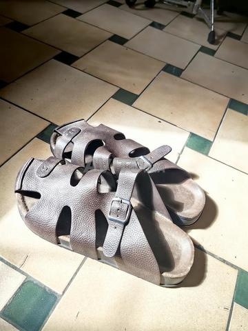 sandale en cuir