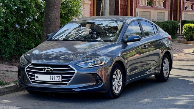 Hyundai Elantra 2019 – Très bon état