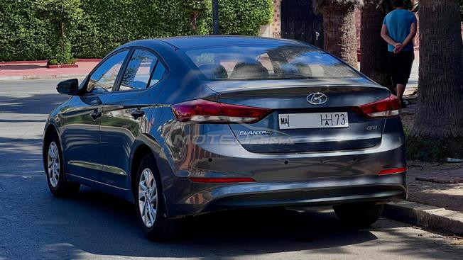 Hyundai Elantra 2019 – Très bon état