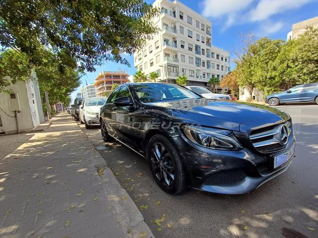 Voiture en très bonne état à vendre