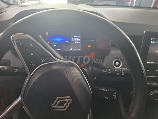 clio 5 حالة جديدة