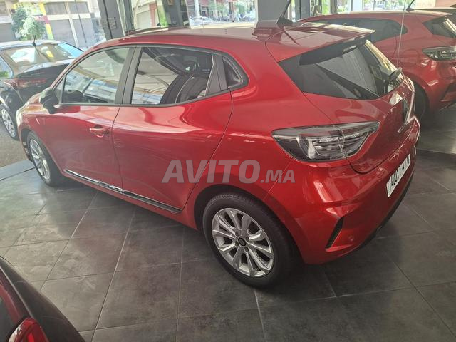 clio 5 حالة جديدة