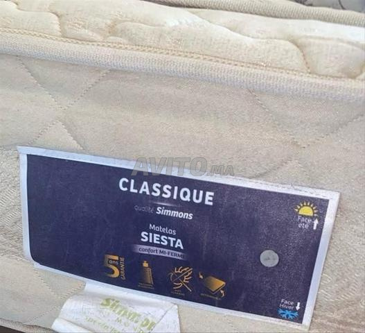 Lit Capitonnée Beige140x200cm - Matelas Simmons - 2