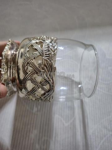 Un gobelet en verre - 2