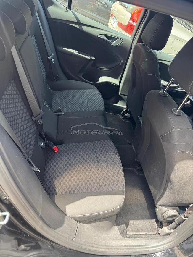 Opel astra 1er main