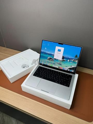 Ordinateur portable Apple MacBook M3 - 2