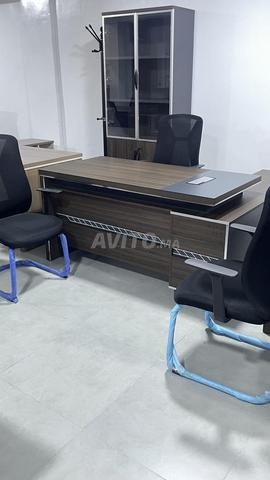 Bureaux importés neufs à vendre - 2