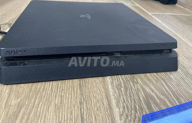 PS4 Slim حالة جيدة جدًا - 2