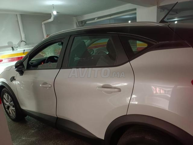 Renault Captur Diesel Manuelle 2023 à Casablanca - 2