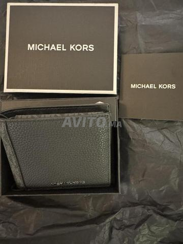 Portefeuille neuf et authentique Micheal Kors - 2