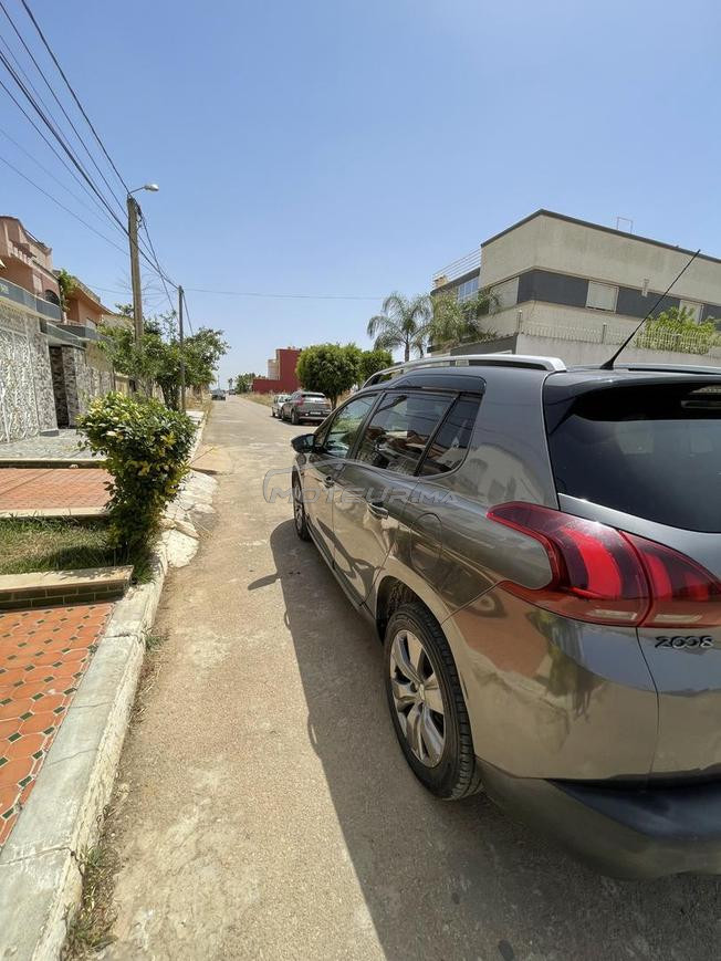 bon état peugeot 2008  2017