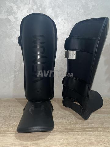 nouveau protège tibia venum original - 2