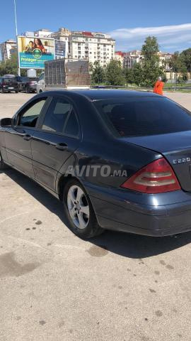 mercedes c220 - 2
