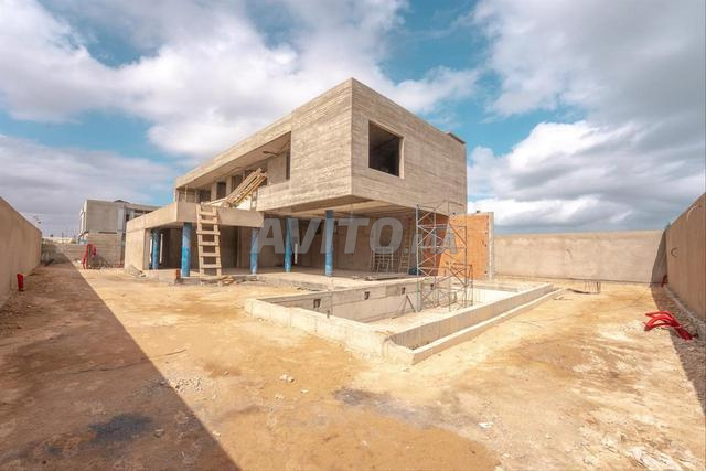Villa a vendre quartier ain diab isolé  - 2