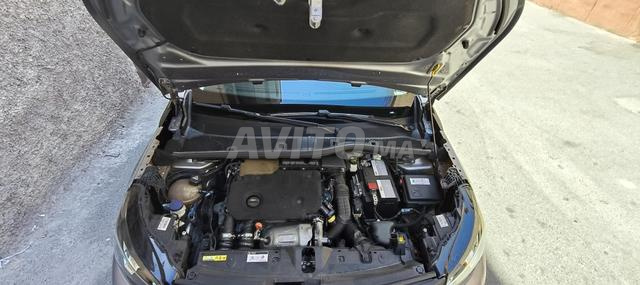 Peugeot 2008 موديل 2021 - 2