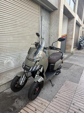 moto 3 roue très bon état 14/8/2025 - 2
