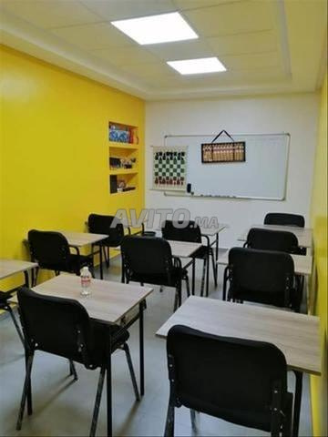 Chaise scolaire pratique et confortable - 2