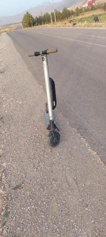 TROTTINET NINEBOT KICKSCOTER ES4  - 2