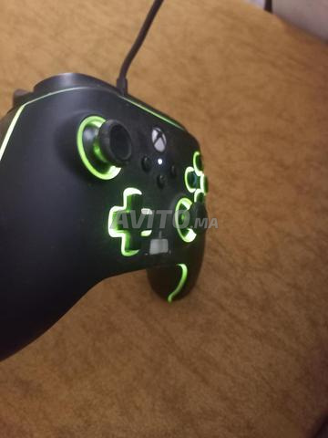 Manette 🕹       - 2