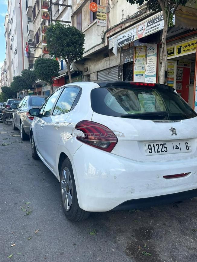 peugeot 208 model 2017