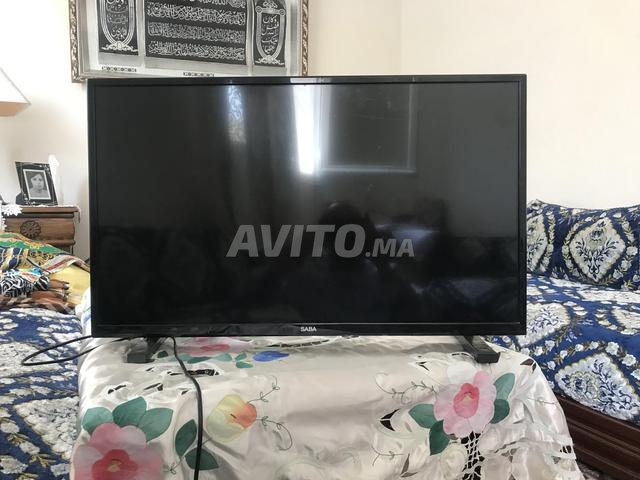 téléviseur plasma 32 pousses (SABA) 
